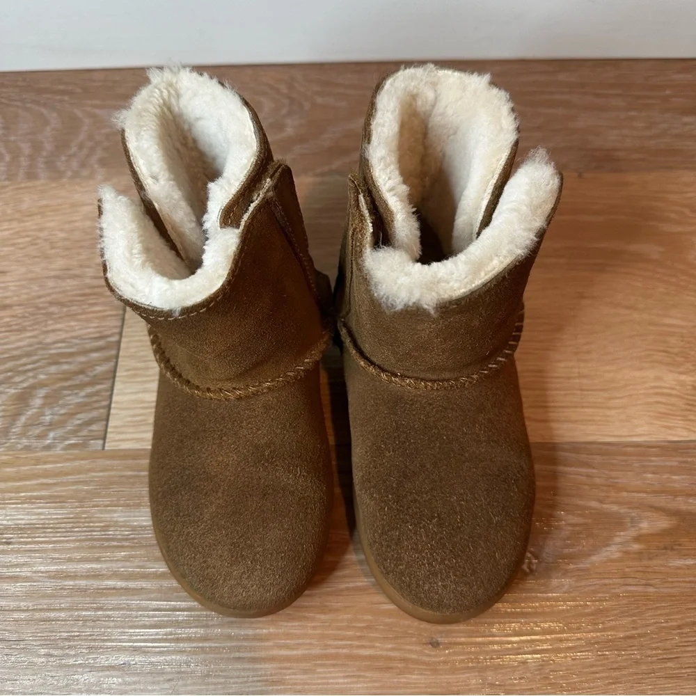 UGG Keelan II Toddler Size 9 Suede Chestnut Boots